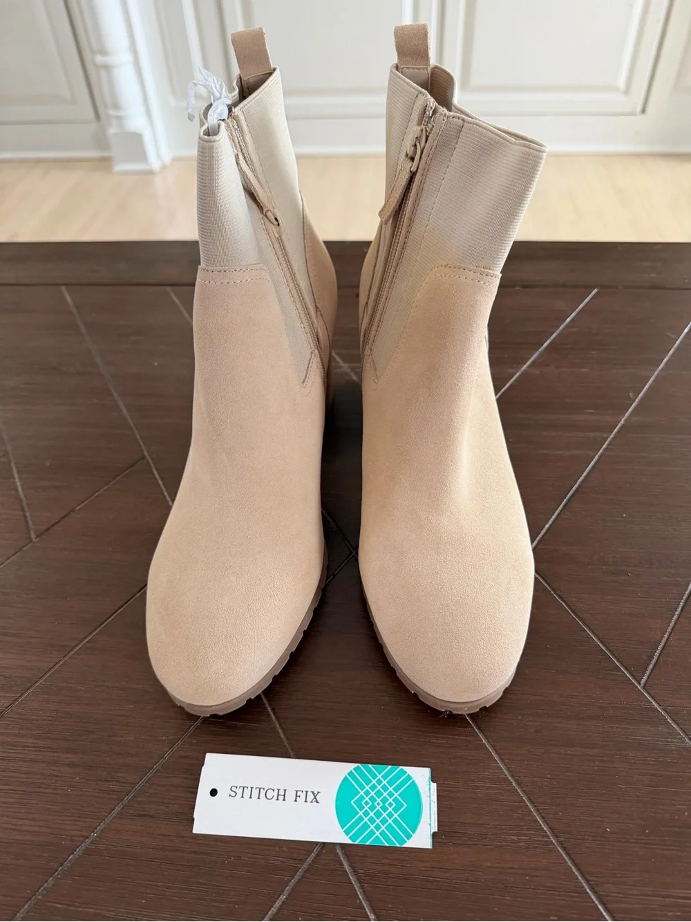 Violet & Red Loaded Knit Cuff Tan Booties Size 10
